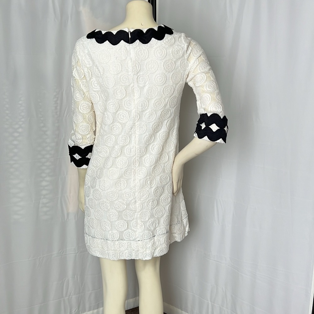 PHOEBE COUTURE LACE DRESS - Picture 8 of 14